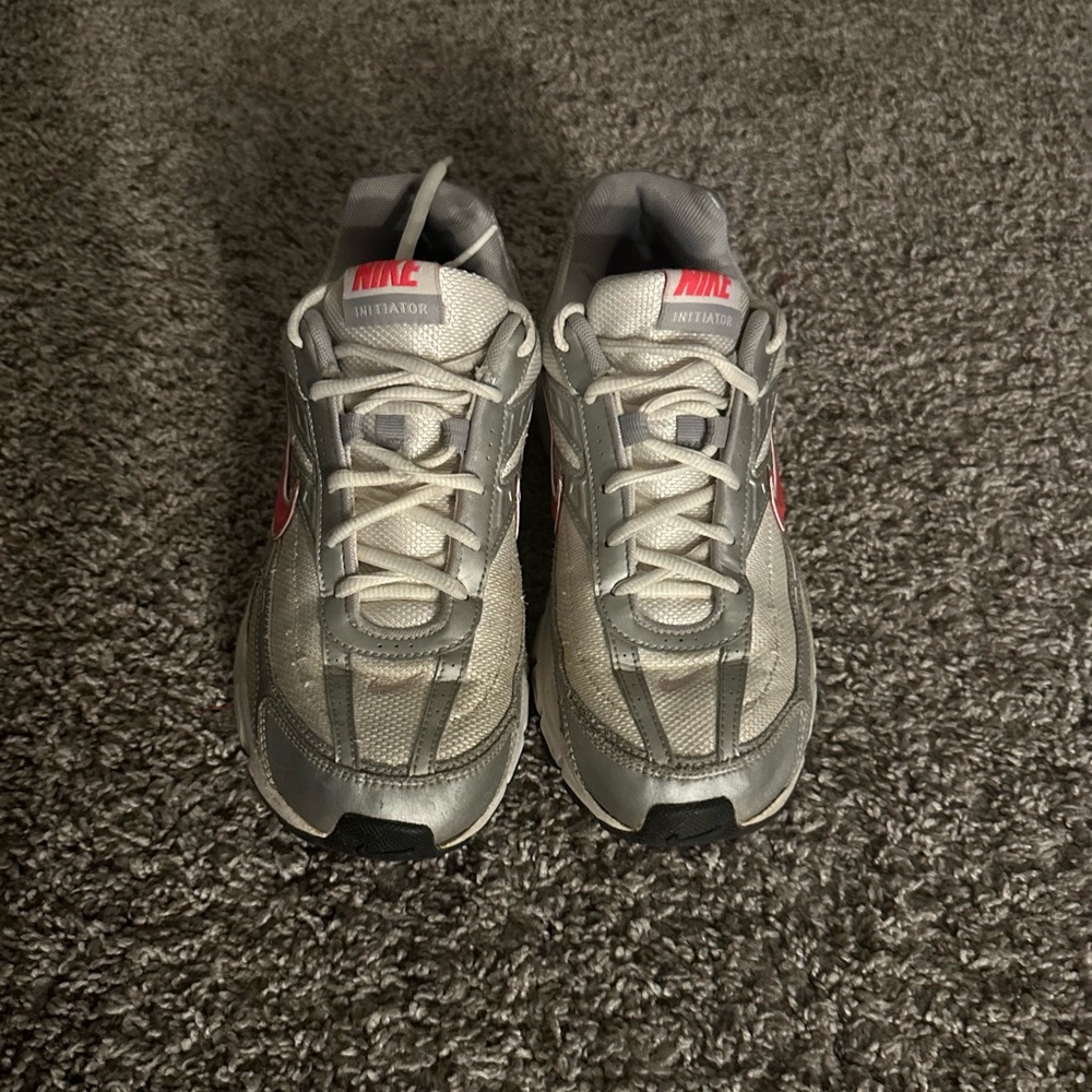 NIKE initiator running sneakers